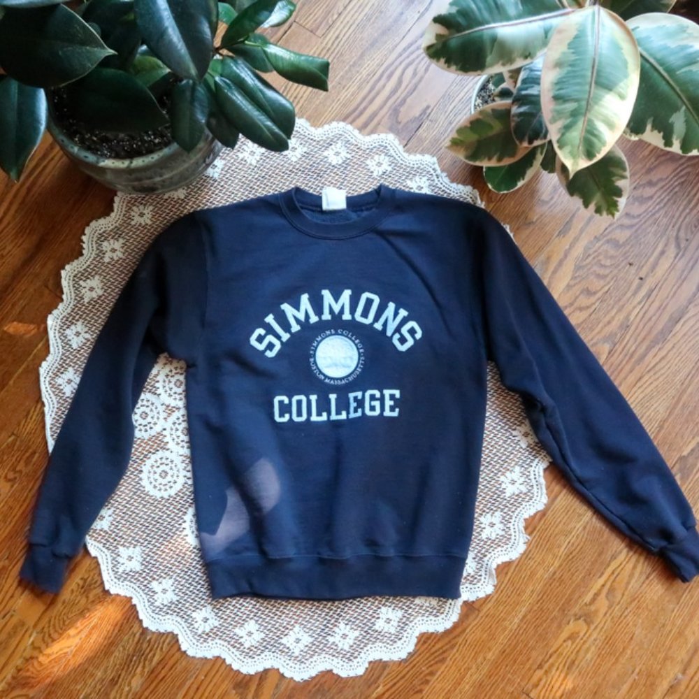Vintage Champion Simmons College Sweatshirt